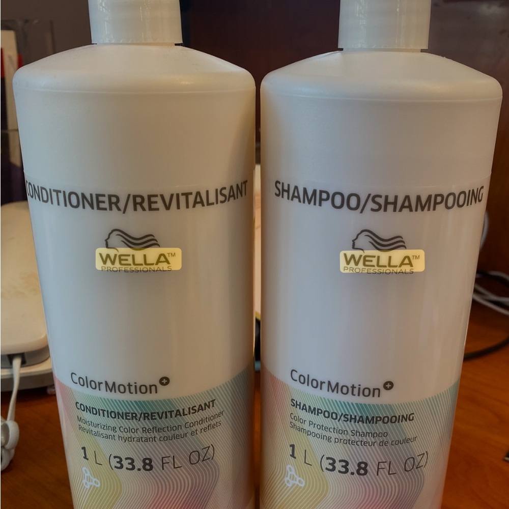 CURLY HAIR? Wella ColorMotion Shampoo and Conditioner Set White and Gold only 45